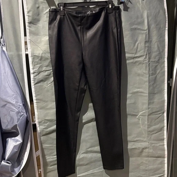 Venus W Sz 8 black faux leather pants NWOT never worn side zipper - Picture 1 of 10